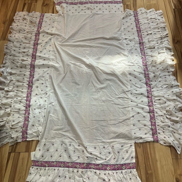 Pottery Barn Kids Bedding Pottery Barn Kids Crib Skirt Poshmark